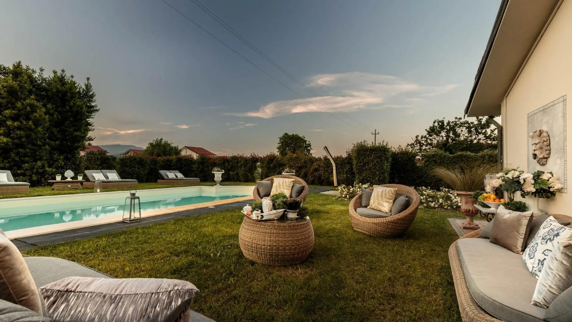 Villa Annalisa Lucca 0*,
